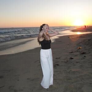 white linen pants🤍